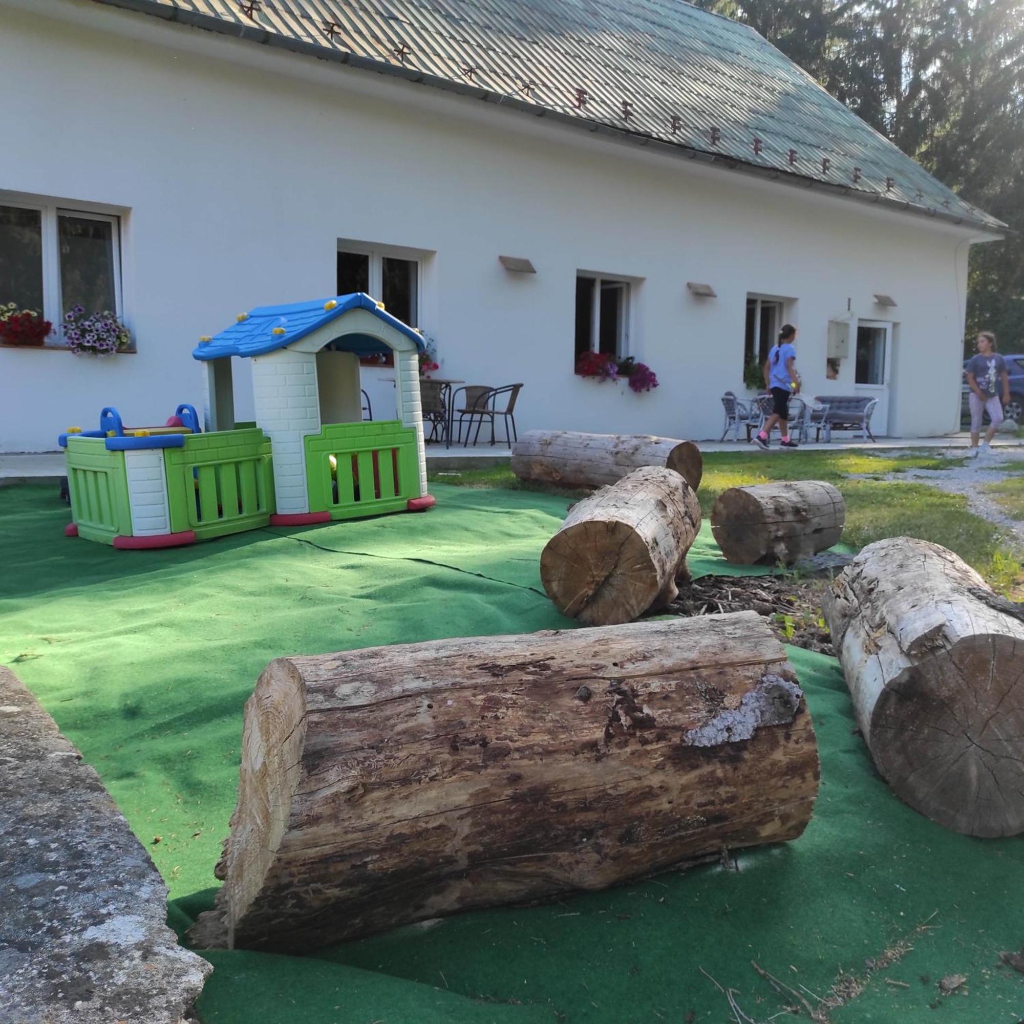 Penzion Smrekovica Rużomberk Zewnętrze zdjęcie
